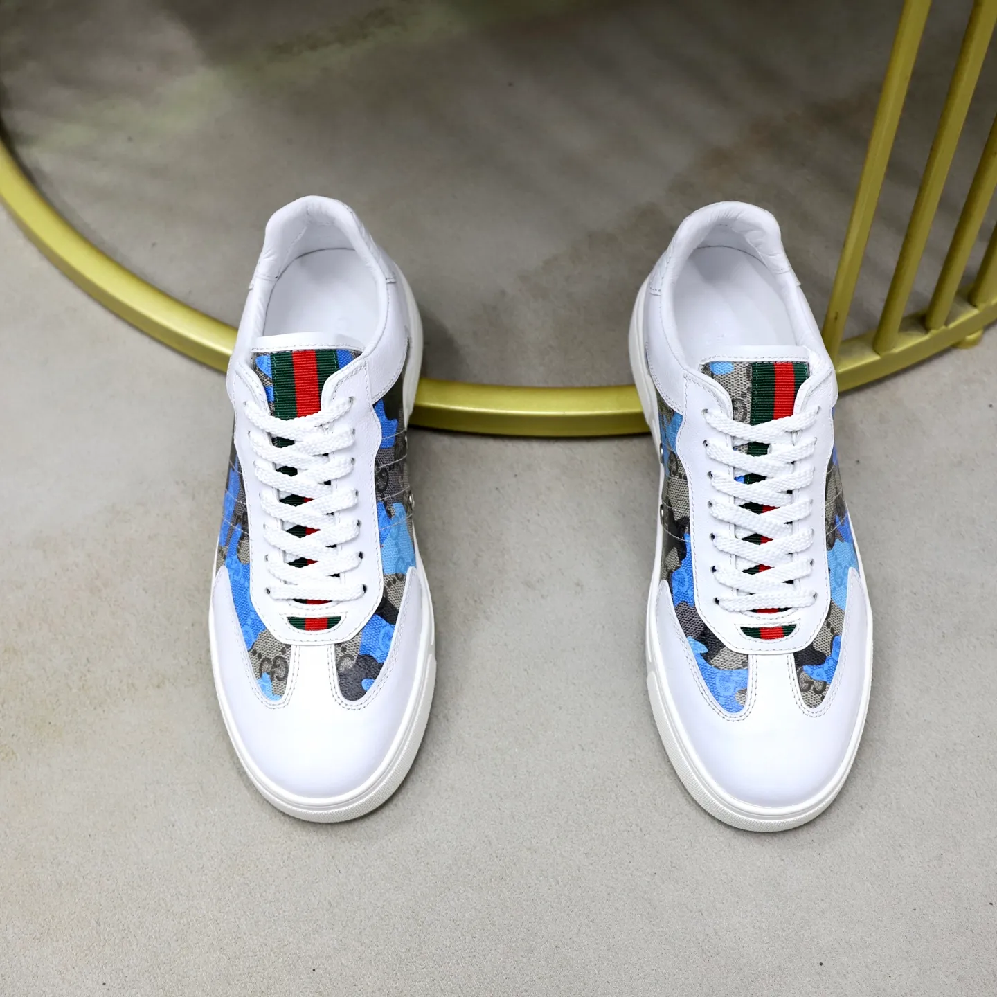 Ex-factory price: 400💰🙅‍♂️🙅‍♂️🙅‍♂️ Brand: Gucci GUCCi Standard code: 38-44 (45 customized) Grade: Same as the official website Material: Original leather splicing Comfortable and breathable sheepskin lining Original wear-resistant outsole Style category: Men's fashionable casual shoes Running sneakers Distinguished luxury brand elements Top luxury Color: actual picture color